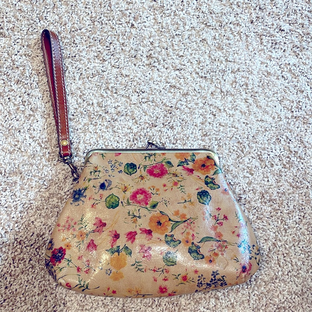 Patricia Nash Savena Prairie Rose wristlet, 8.3”w x 6.2” h